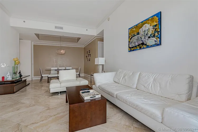 Trump Tower 2 #3205 image #31