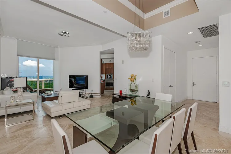 Trump Tower 2 #3205 image #7