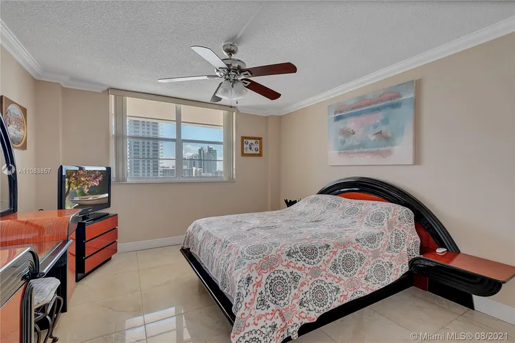 Plaza Towers North #1811 image #13