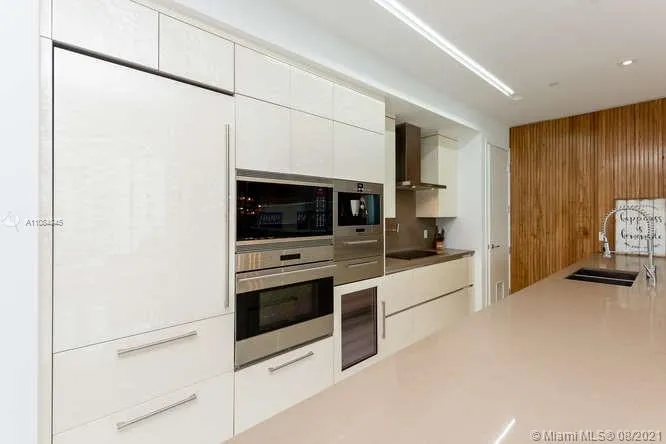 Chateau Beach Residences #1503 image #12