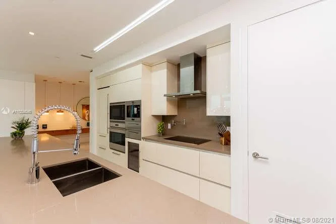 Chateau Beach Residences #1503 image #14