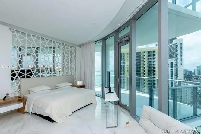 Chateau Beach Residences #1503 image #29