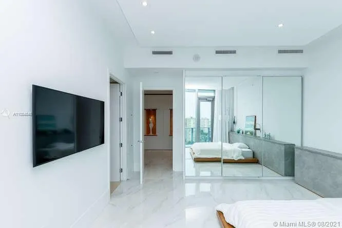 Chateau Beach Residences #1503 image #40