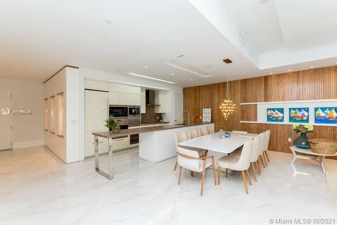 Chateau Beach Residences #1503 image #8