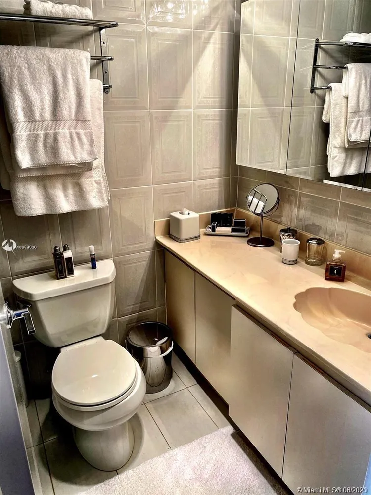 Ten Thousand Plaza #622 image #14