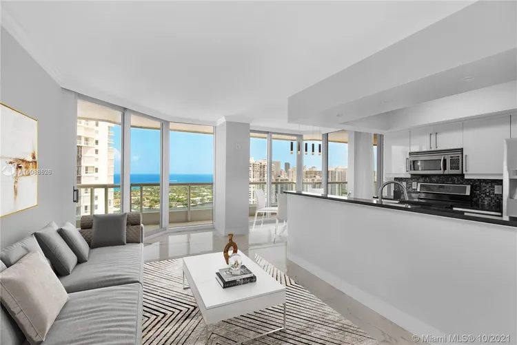 South Tower at the Point #2701 image #10