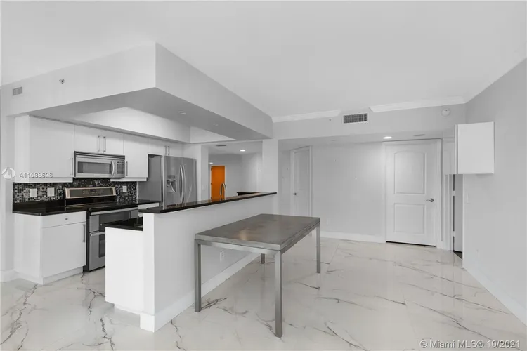 South Tower at the Point #2701 image #18