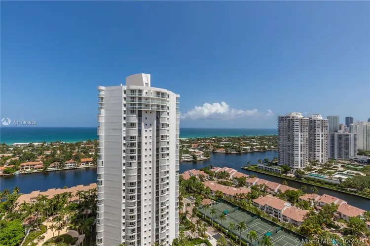 South Tower at the Point #2701 image #22