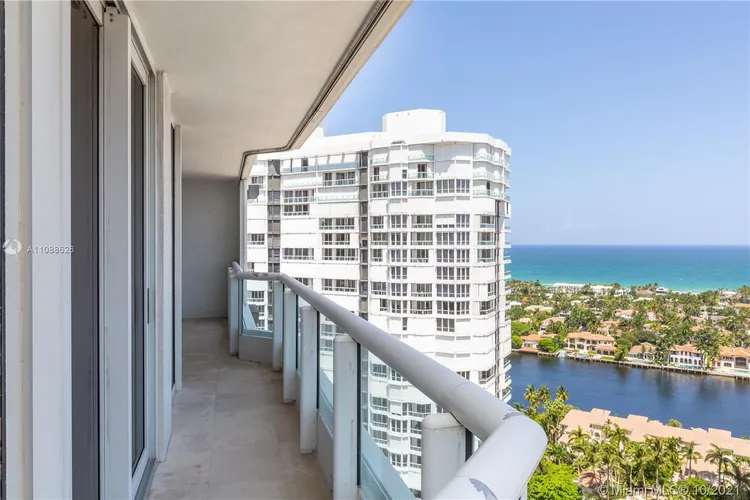 South Tower at the Point #2701 image #24