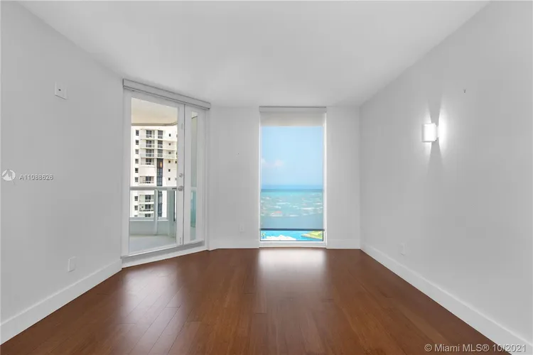 South Tower at the Point #2701 image #28