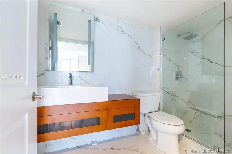 South Tower at the Point #2701 image #37