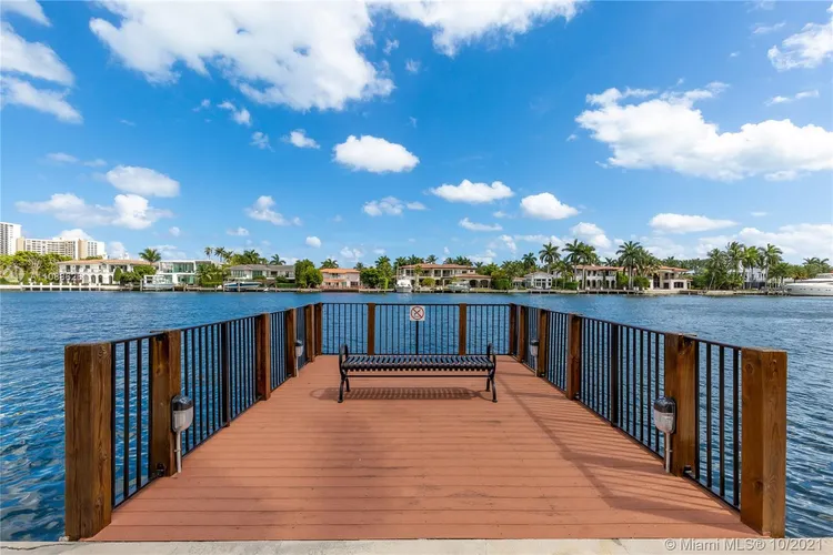 South Tower at the Point #2701 image #56