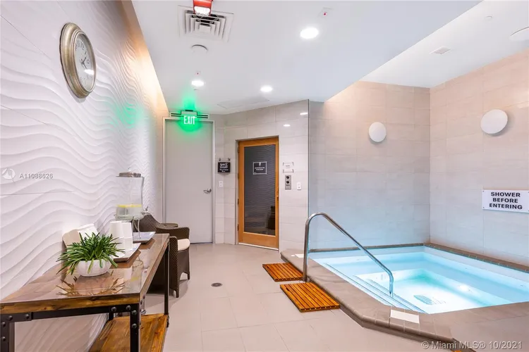 South Tower at the Point #2701 image #61