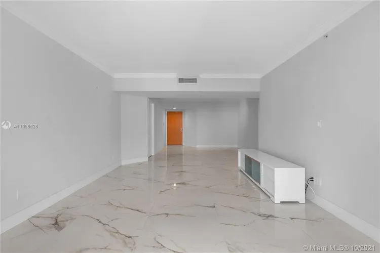 South Tower at the Point #2701 image #9