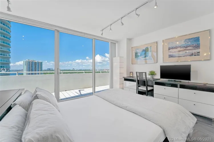 Atlantis on Brickell #PH06 image #24