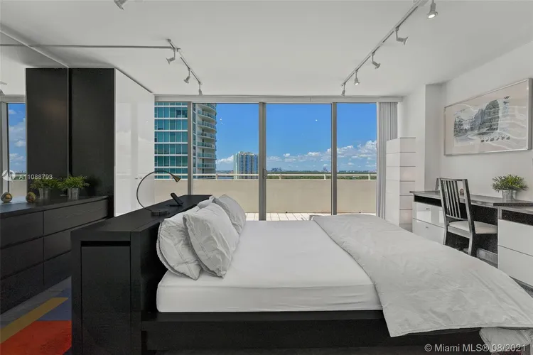 Atlantis on Brickell #PH06 image #25