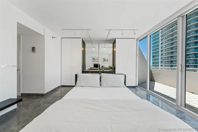 Atlantis on Brickell #PH06 image #26