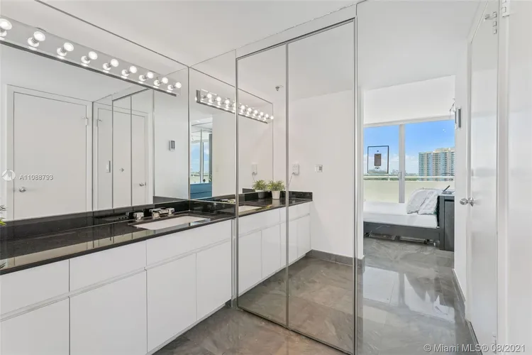 Atlantis on Brickell #PH06 image #27