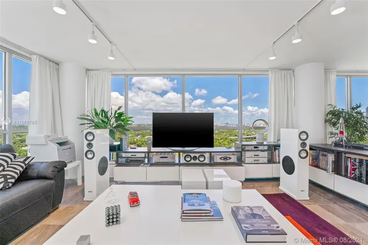 Atlantis on Brickell #PH06 image #8