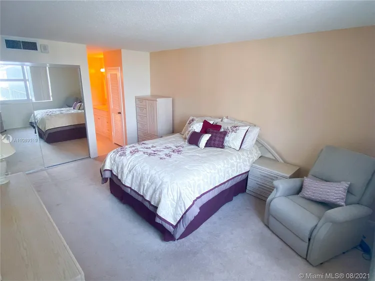 Parker Plaza Estates #903 image #11