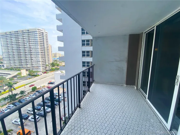 Parker Plaza Estates #903 image #18