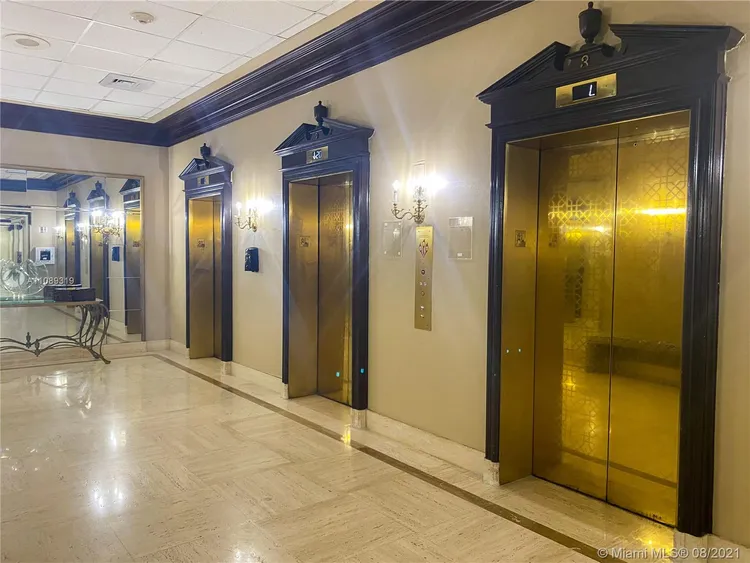 Parker Plaza Estates #903 image #21