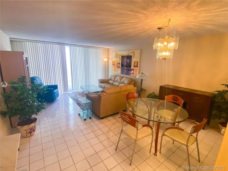 Parker Plaza Estates #903 image #9