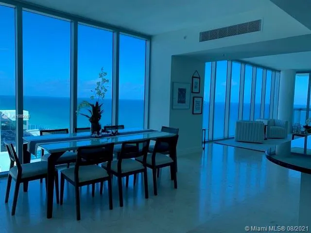 Carillon Condo North Tower #2404 image #22