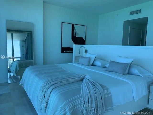 Carillon Condo North Tower #2404 image #24