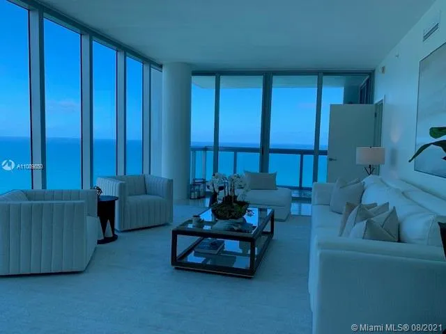 Carillon Condo North Tower #2404 image #26