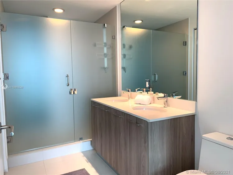 Paraiso Bayviews #3402 image #7