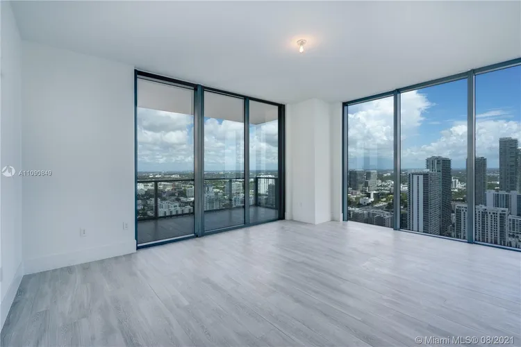 Elysee Miami #3702 image #18