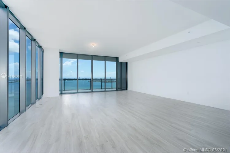 Elysee Miami #3702 image #8