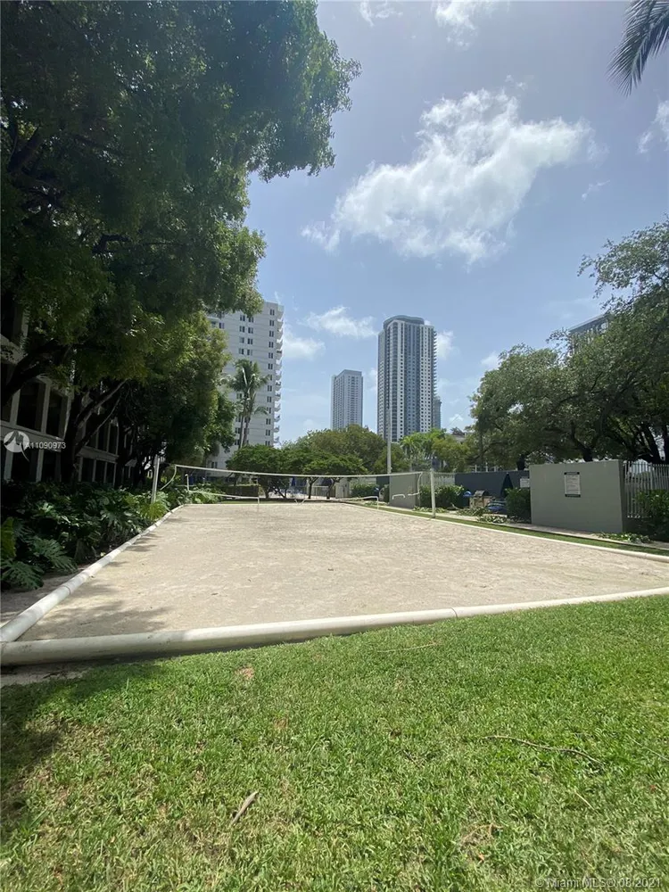 Madison Downtown #W-206 image #15