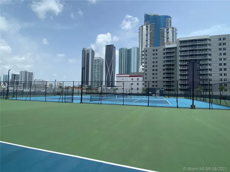 Madison Downtown #W-206 image #22