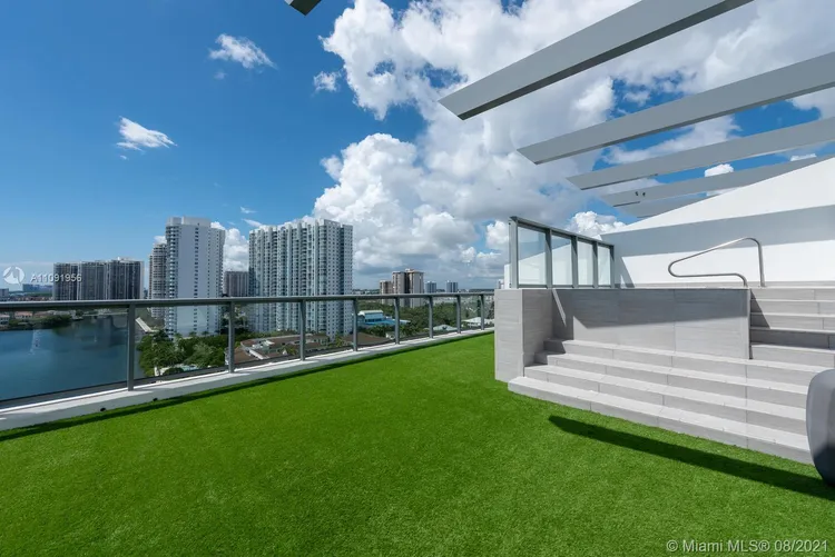 Echo Aventura #UPH11 image #24