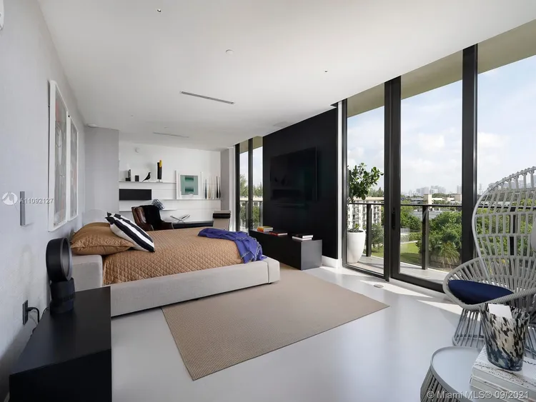 The Fairchild #502 image #12