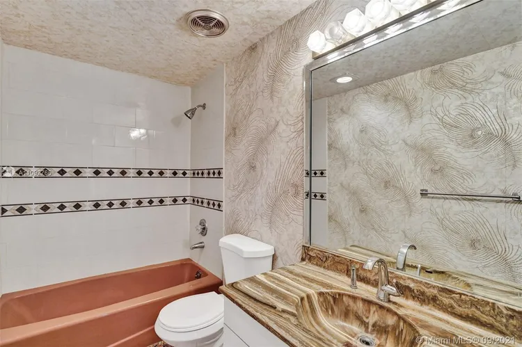 Palm Bay Towers #23N image #14