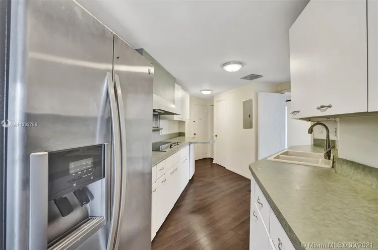 Palm Bay Towers #23N image #34