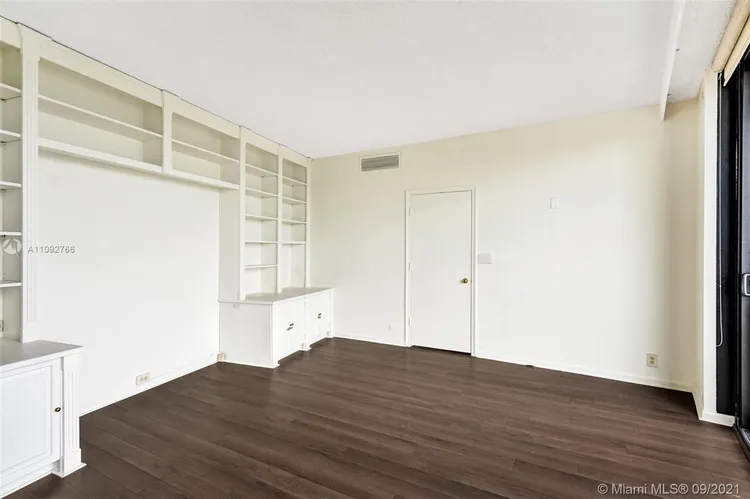 Palm Bay Towers #23N image #54