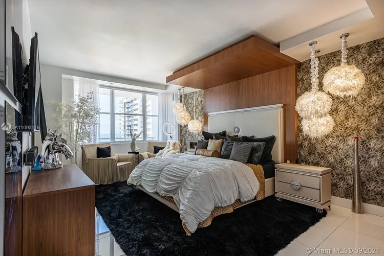 Royal Embassy #16-G-H image #10