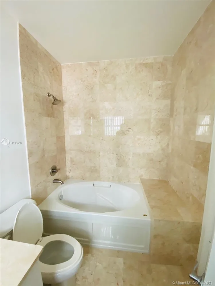 The Lofts at Hollywood Station #105 image #17