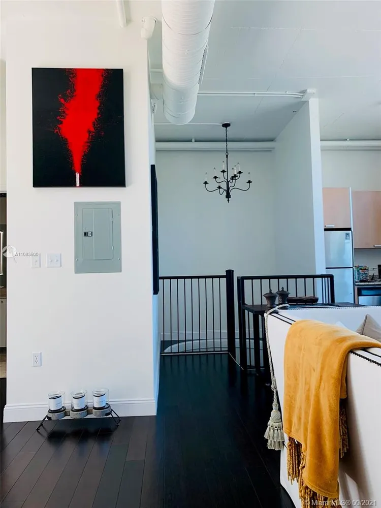 The Lofts at Hollywood Station #105 image #18