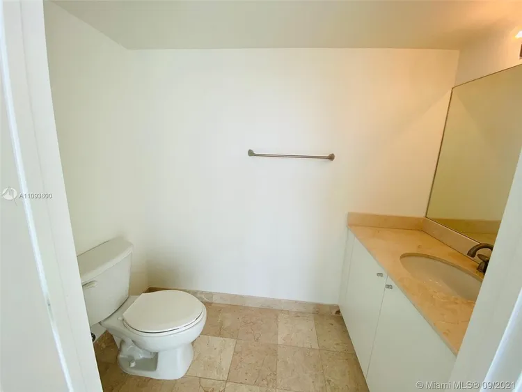 The Lofts at Hollywood Station #105 image #20