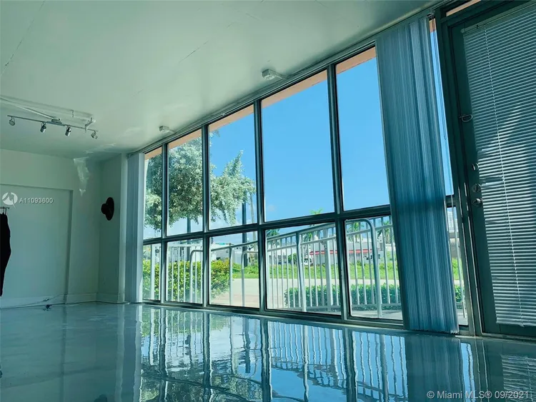 The Lofts at Hollywood Station #105 image #25