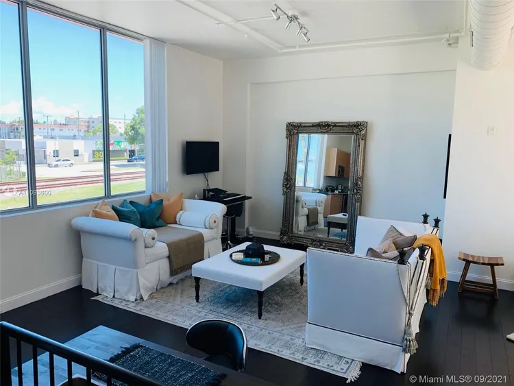 The Lofts at Hollywood Station #105 image #6