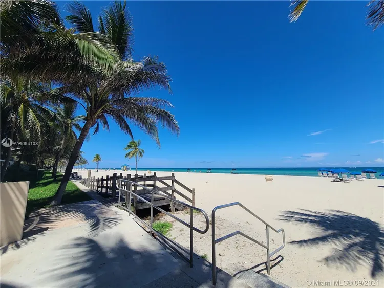 Valencia at Quadomain #503 image #19