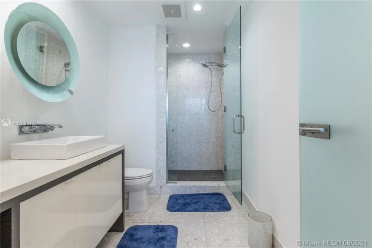 The Four Seasons Residences #45D image #17