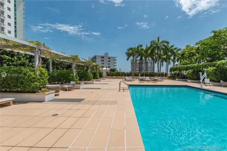 The Four Seasons Residences #45D image #19