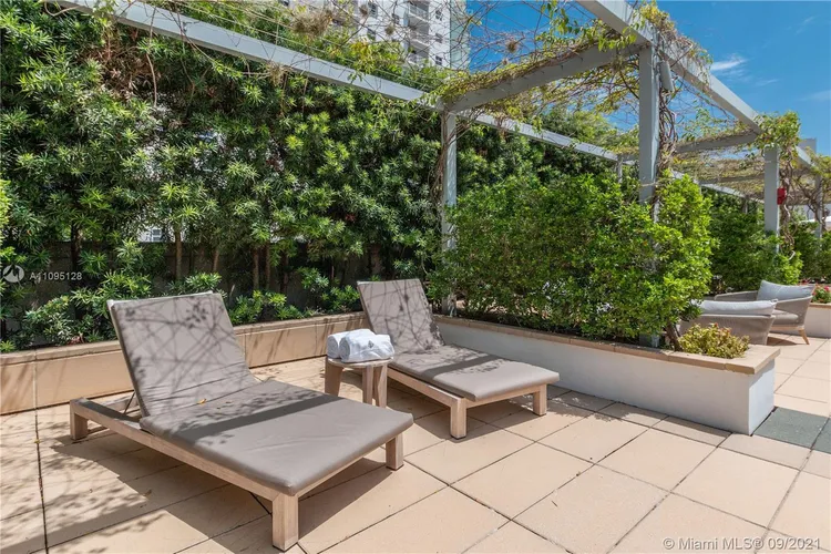 The Four Seasons Residences #45D image #20